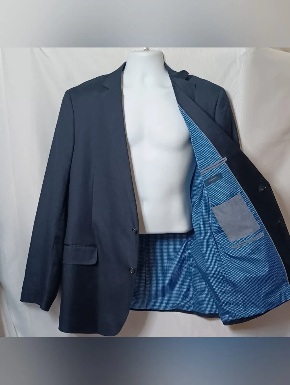 Stafford Men's Classic Fit Navy Blue Two-Button Front Blazer. 46 Long.